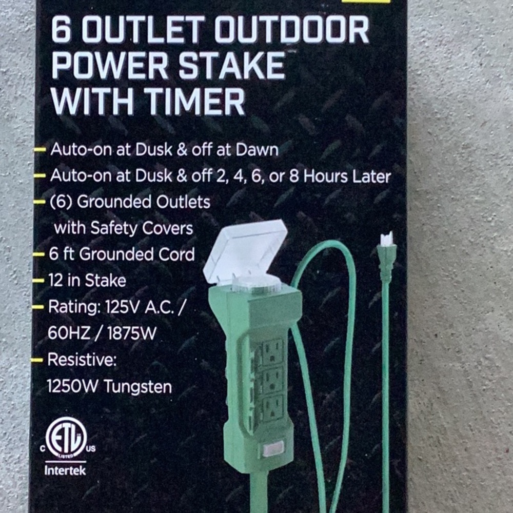 Pro Essentials 6 Outlet Outdoor Power Stake with Timer - Picture 2 of 3
